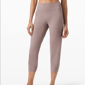 COPY - Lululemon Align Jogger Crop